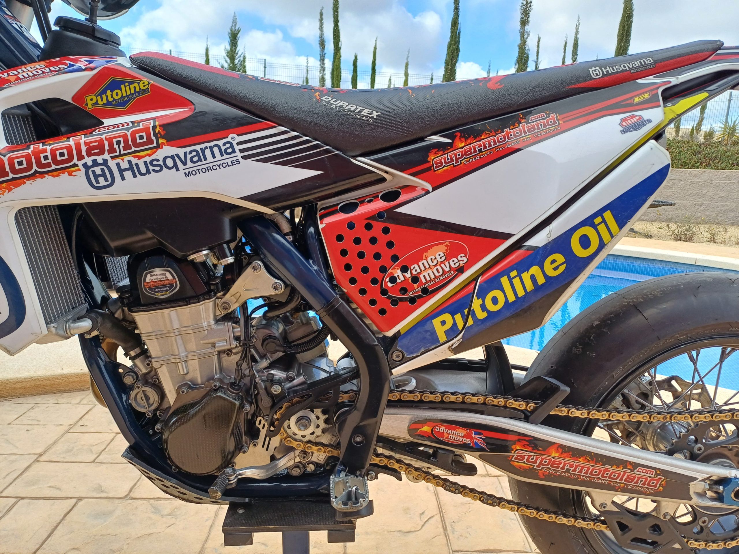 Husqvarna FS450 Supermoto bike 2020 - Image 9